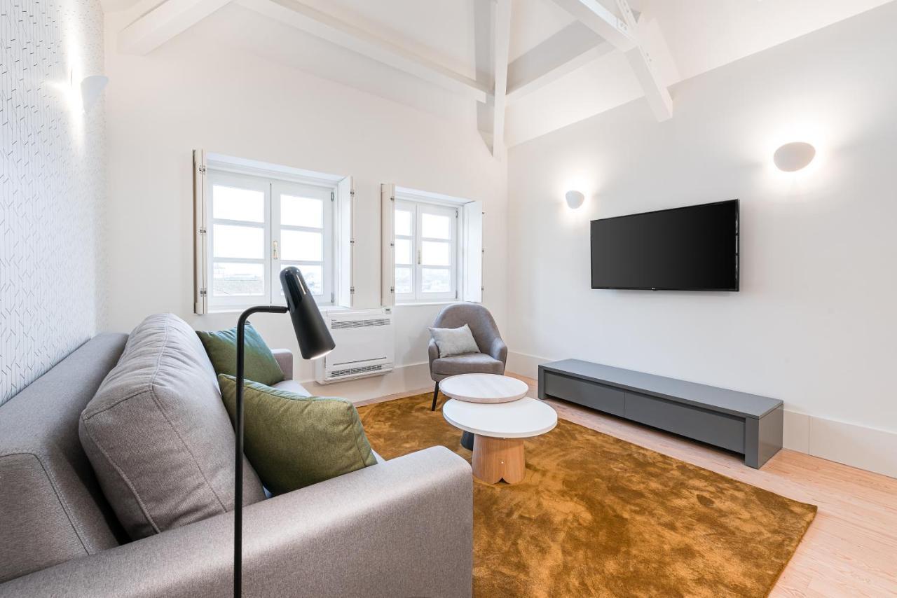 Door 65 - Historical Center Apartments ポルト エクステリア 写真