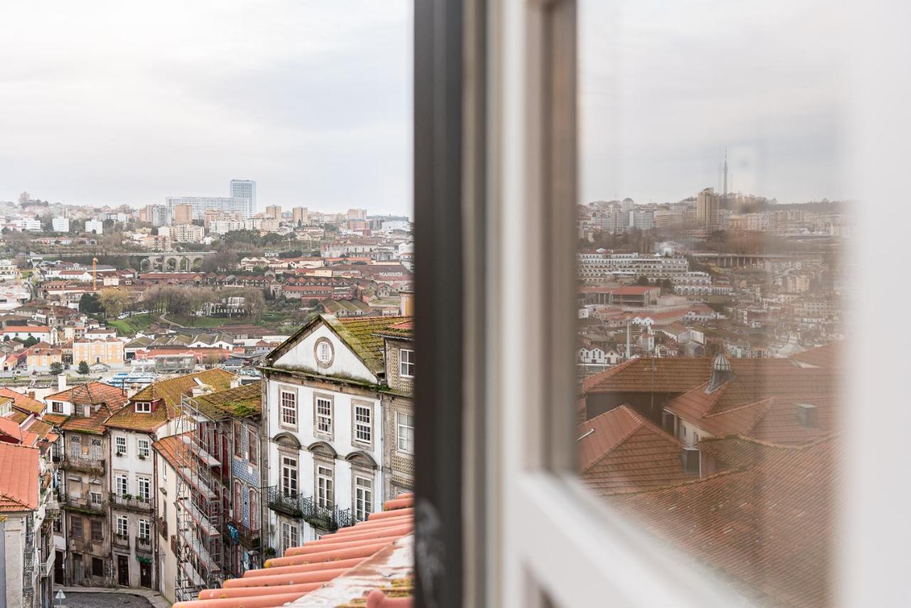 Door 65 - Historical Center Apartments ポルト エクステリア 写真